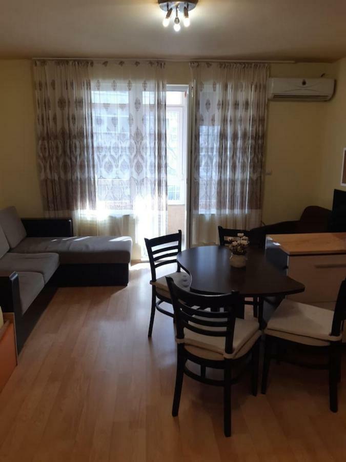 Studio Biju Apartamento Varna Exterior foto